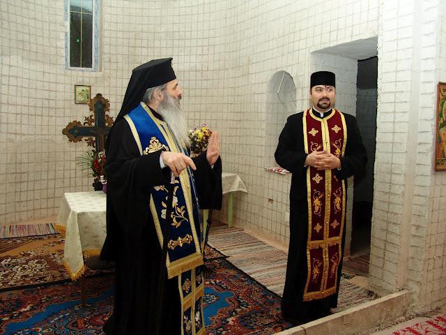 IPS Teofan in vizita la biserica noua